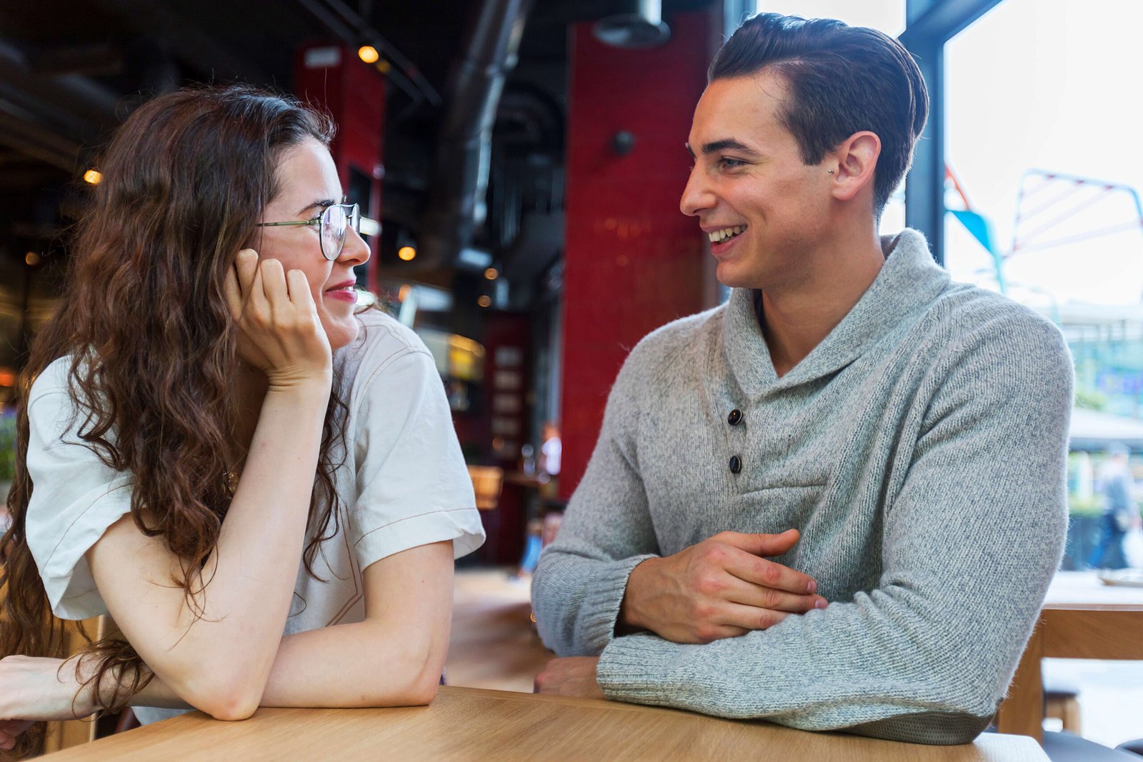 Dating While Going Through a Divorce in Florida: Should You Really Do It?